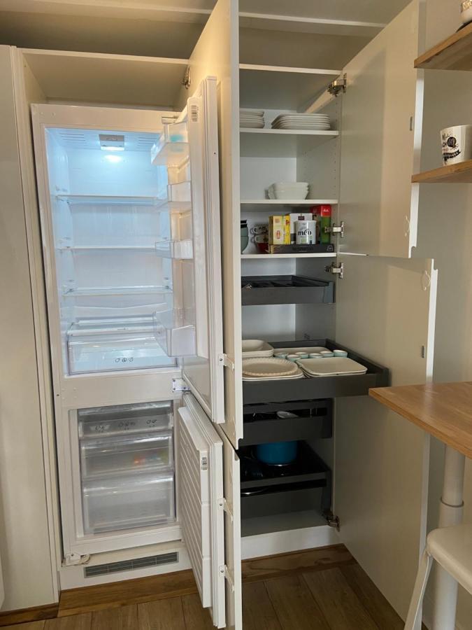 Superbe Duplex De 70M2 Avec 2 Chambres En Hyper Centre Au Calme Sur Cour Classe 3 Etoiles Avec Parking En Option La Rochelle  Buitenkant foto